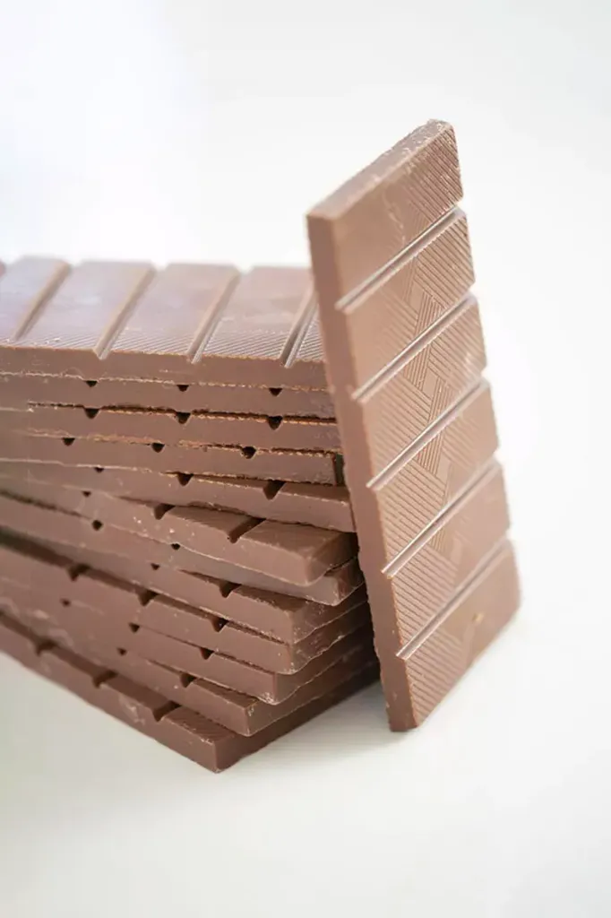 [843] BULK - Milk chocolate with coconut (70g)*