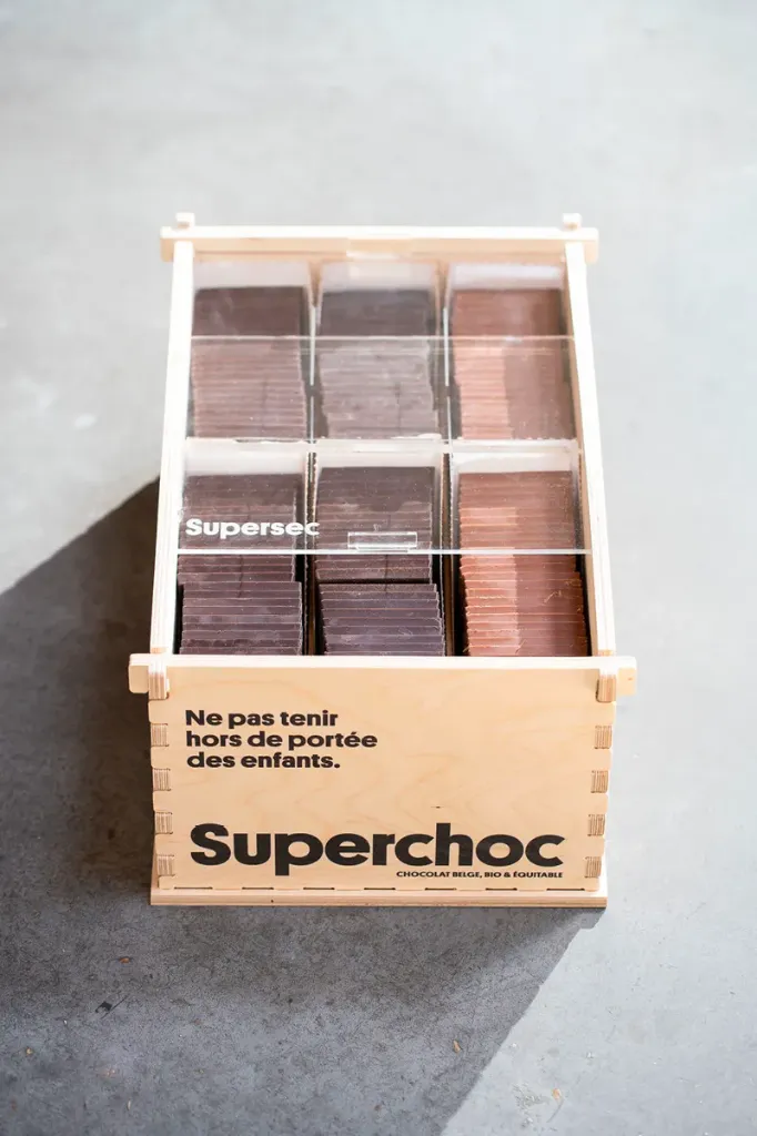 [038] DISPLAY - SUPERSEC chocolate Box FR